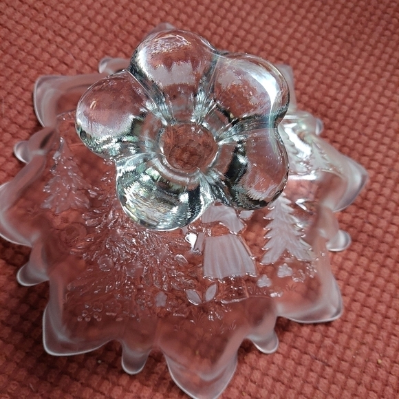 Mikasa Etched Winter Scene Frosted Cake Dessert Pedestal Serving Plate - Picture 2 of 5